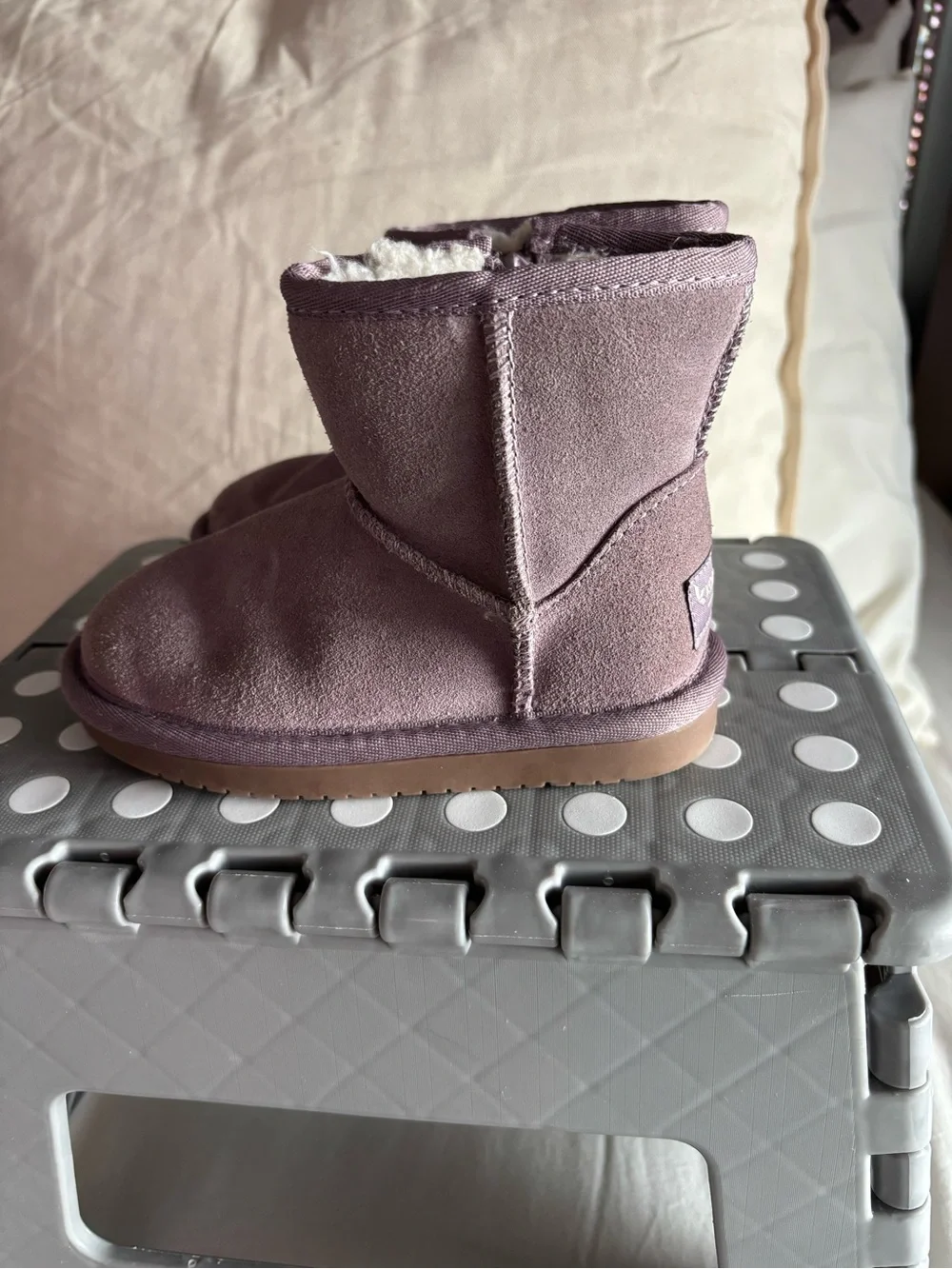 Kids Cozy Purple Winter Boots:Koolaburra